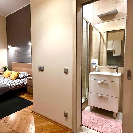 Double Studio City Center 克拉科夫 外观 照片
