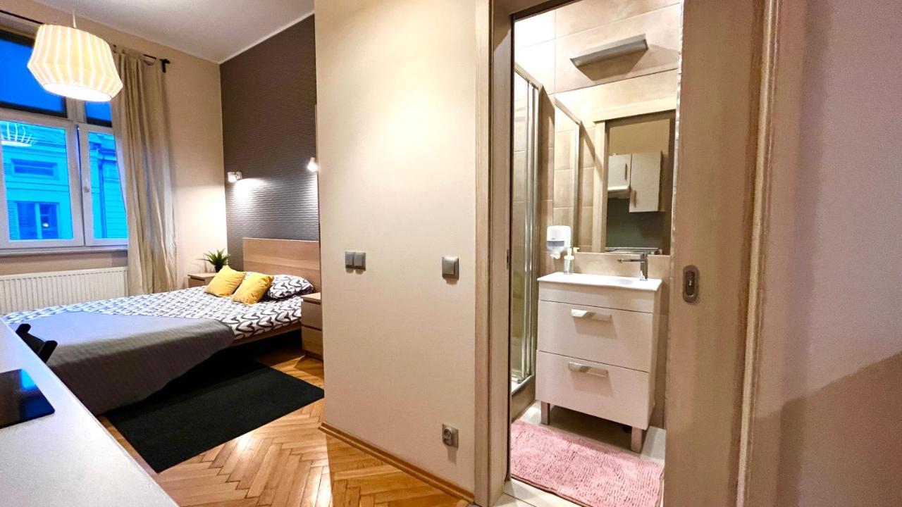 Double Studio City Center 克拉科夫 外观 照片